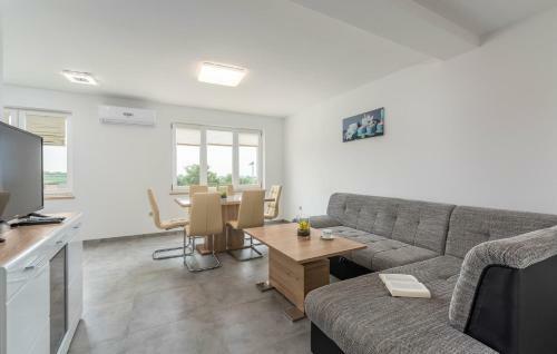 Hostal Apartments Smilys