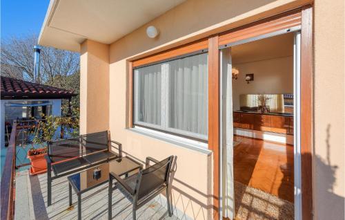 Nice Apartment In Novigrad With 3 Bedrooms