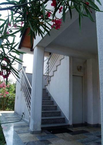 Studio Apartment In Novigrad With Balcony, Air Conditioning, Wifi (4926-2)