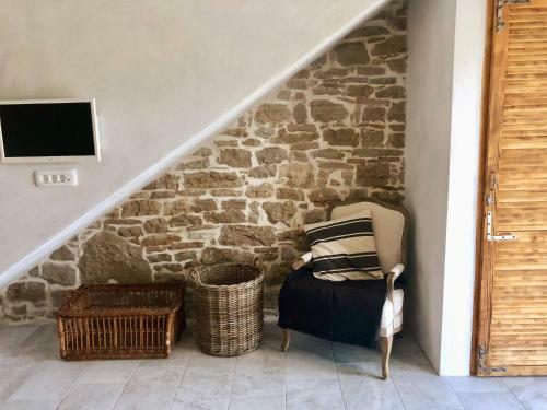 Renovated Stunning Stonevilla With Pool