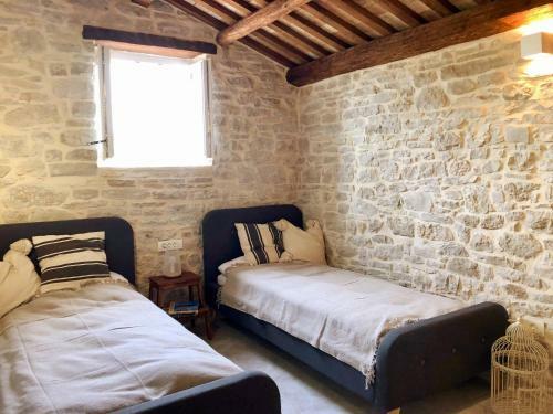 Renovated Stunning Stonevilla With Pool