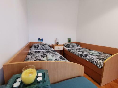 Villa Varglien, Apartment With Garden Place