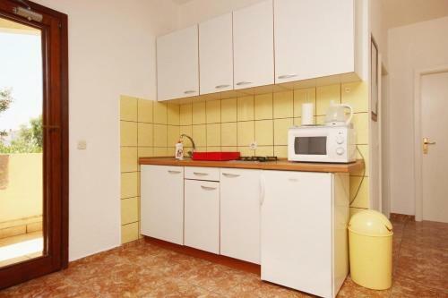 Apartments Tonka - 150m From Sea