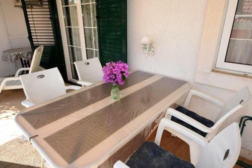 Apartments Lucky - 150m From Sea