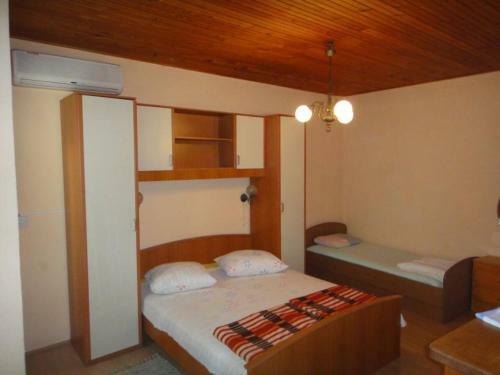 Apartments Antonio-15m From Sea