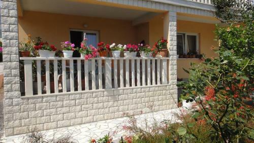 Apartments Antonio-15m From Sea