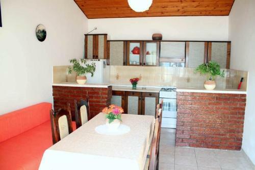 Apartments Stjepan - 10m From Beach