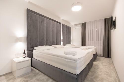Hostal Apartmani I Sobe Peja?evi?