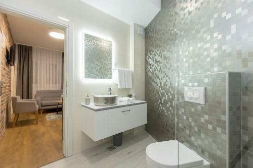 Hostal Apartmani I Sobe Peja?evi?