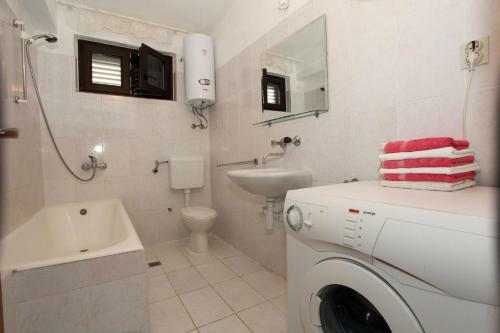 Apartments Marko - 70m From Sea