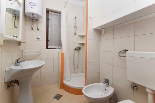 Hostal Apartments Valenti?