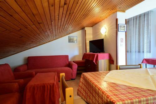 Hostal Apartments Valenti?