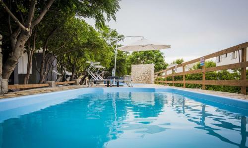 Holiday Home With Pool Mabelle