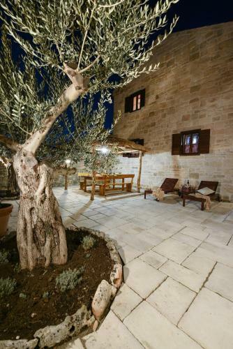 New Villa Laurana