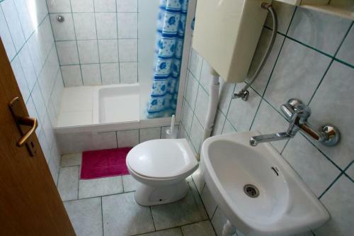 Hostal Apartments Dane