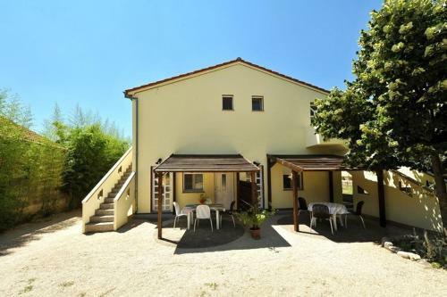 Apartment In Pako?tane With Terrace, Wifi (4899-5)