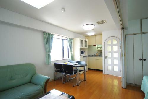 Apartamentos Weekly Green In Namba