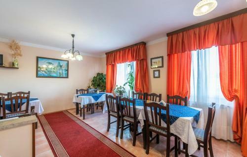 Hostal Apartments And Rooms Laura