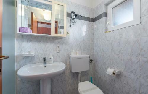 Hostal Apartments And Rooms Laura