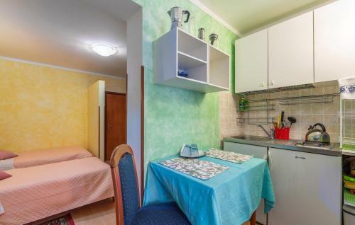 Hostal Apartments And Rooms Laura