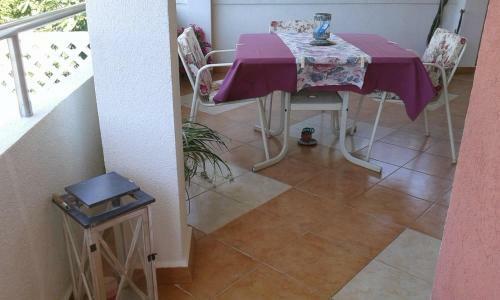 Hostal Apartments And Rooms Laura