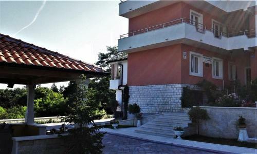 Hostal Apartments And Rooms Laura