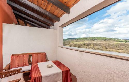 Hostal Apartments And Rooms Laura
