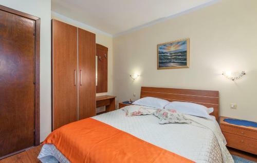 Hostal Apartments And Rooms Laura