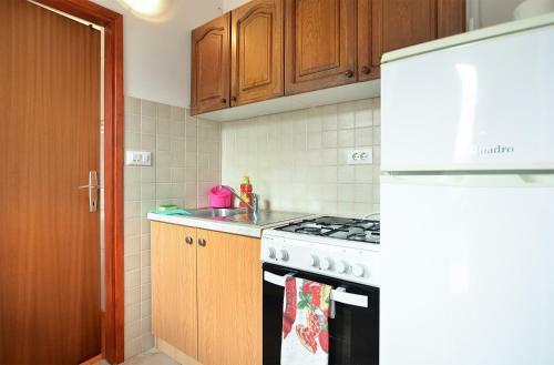 Apartment Peroj 2053