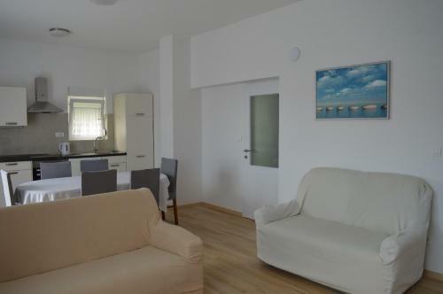 Apartments Vin - With Pool