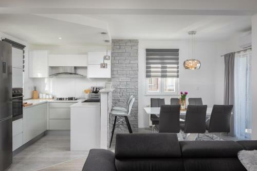 Luxury Holiday Home Dioniz