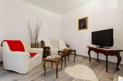 Holiday House Smilovic