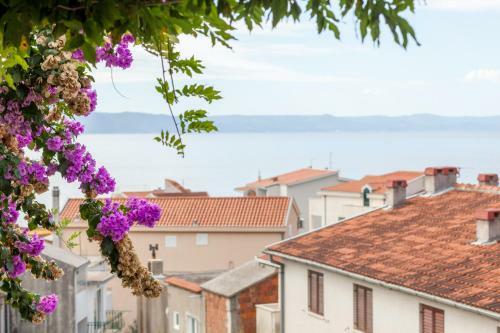 Apartments Leut