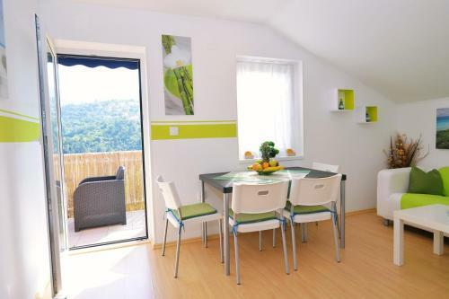 Apartment P.a.l.m.e.