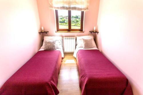 Villa With 6 Bedrooms In Pomer With Private Pool And Wifi