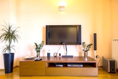 Villa With 6 Bedrooms In Pomer With Private Pool And Wifi