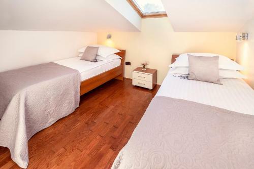 Hostal Vila Klara 1