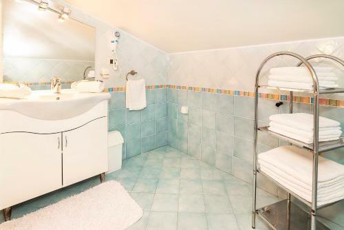 Hostal Vila Klara 1