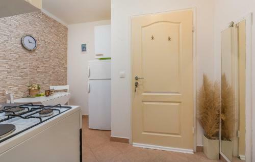 Nice Studio Apartment Natali In Mali Maj
