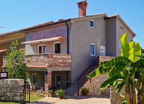 Apartamento Holiday Home 193436