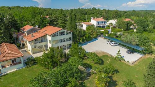 Hostal Apartments Saladinka