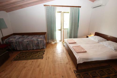 Hostal Vintage City Rooms