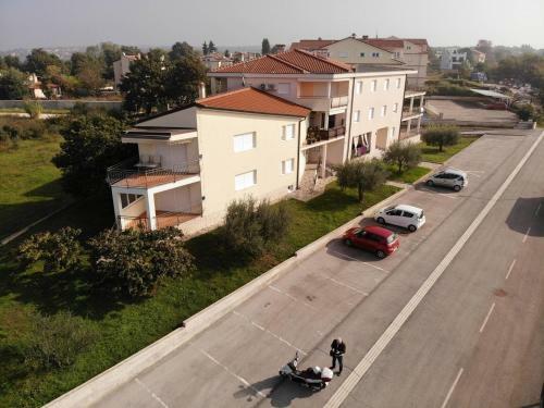 Apartman Marija Maj - Two Bedroom Apartment With A Spacious Terrace