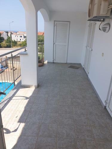 Apartman Marija Maj - Two Bedroom Apartment With A Spacious Terrace