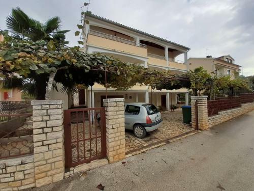Hostal Apartments Ritosa Spadici Beach Area