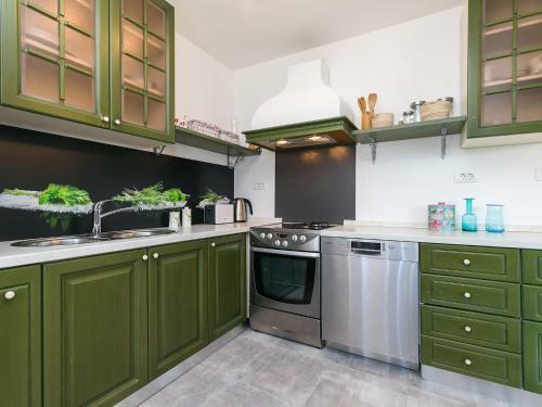 New 2020! 3 Bedrooms Apartment Simona