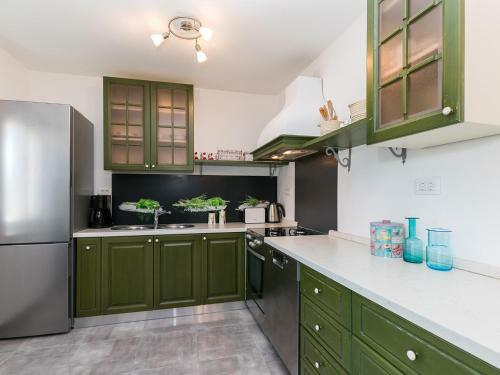 New 2020! 3 Bedrooms Apartment Simona