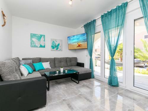 New 2020! 3 Bedrooms Apartment Simona