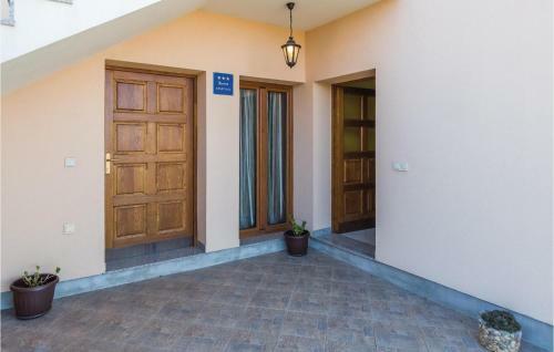 Two-bedroom Apartment In Porec