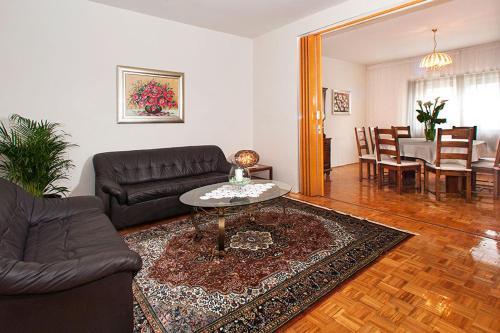 Villa 1445